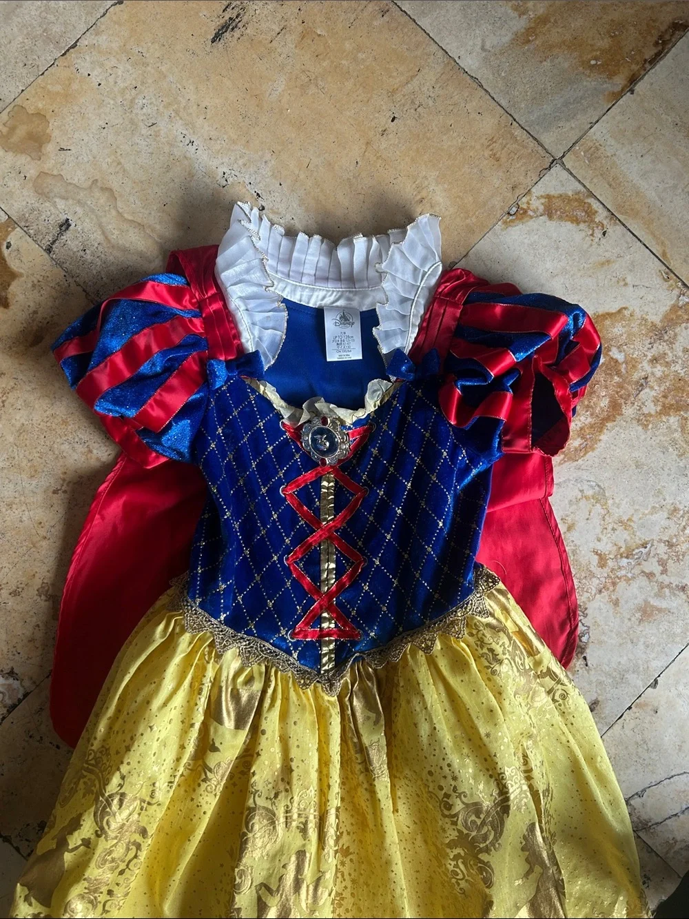 Disney Snow White Princess Dress-Up Costume - size 7/8